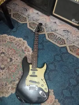 Gitar fender squier stratocaster