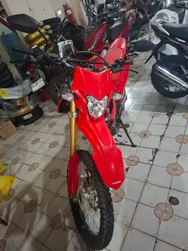 Honda crf 150cc 2023 merah plat dp