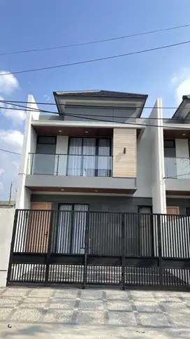 Rumah 2 Lantai Modern Minimalis Dekat Toll Limo