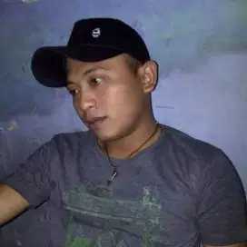 Nyari kemeja hitam bekas
