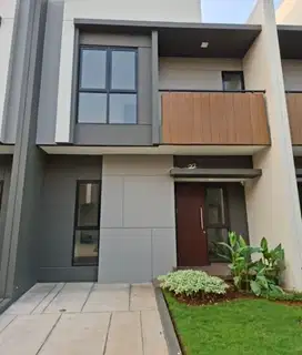 Rumah Cantik 2lt di Summarecon Crown Gading Bekasi Dekat Harapan Indah