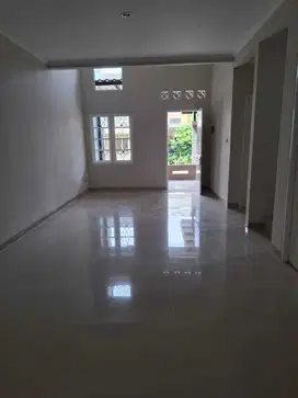 Dijual Rumah 1,5 Lantai di Cluster Montreal, Cileungsi Siap Huni