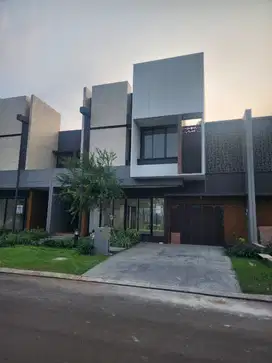 Rumah Mewah Cluster Eldora Suvarna Sutera Cikupa Tangerang