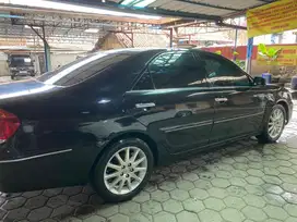 Camry V 3.0 Bensin-AT Tahun 2005