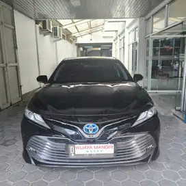 TOYOYA CAMRY 2.5 A/T HYBRID 2020