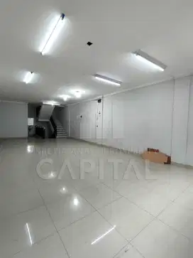 RUKO 3 LANTAI READY USAHA DI MAINROAD HOLIS