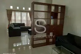 DIJUAL RUMAH TINGGAL FULL FURNISH DALAM KOMPLEK DI CIMAHI