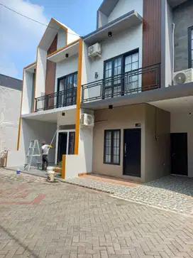 Rumah 2 Lantai Konsep Scandinavian Nempel Langsung Tol Cijago