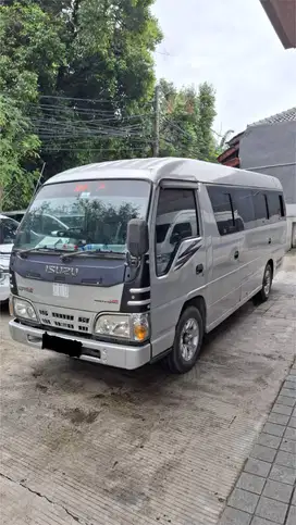 JUAL MOBIL ELF 2800 CC SOLAR 2017