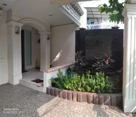 Rumah Nyaman 2lt di Cluster Taman Puspa Harapan Indah Bekasi