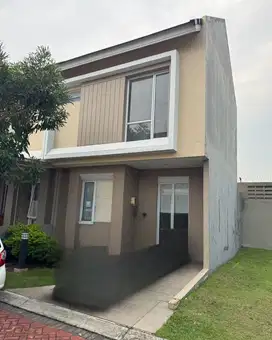 Disewa Rumah 2 Lantai siap huni Di Cluster Amarillo