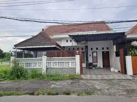 Dijual Rumah Cantik Strategis Harga Murah Lokasi Jl.Imogiri Barat