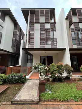 DISEWAKAN RUMAH FULL FURNISH CLUSTER WHELFORD GREENWICH BSD-60jt/thn