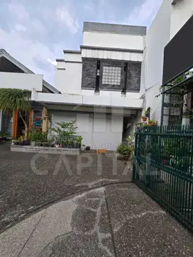 RUMAH COCOK BUAT HUNIAN CAFE KANTOR LOKASI SAYAP PASTEUR