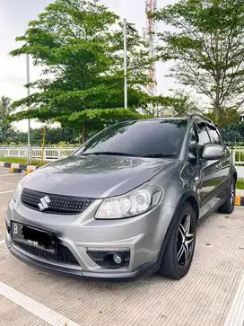 SUZUKI X-OVER SX4 RC1 1.5 AT 2012