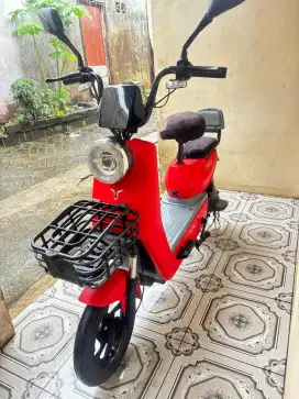 Sepeda Listrik UWINFLY D7D (Red)