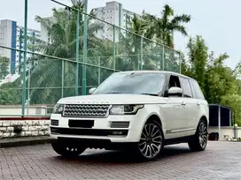 CASH Range Rover Vogue 5.0 2+2 Autobiography 2014 Low KM