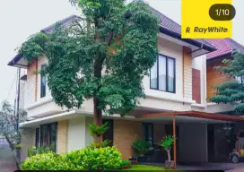 Rumah luas siap huni di dalam cluster mepet Bintaro Sektor 9