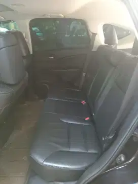 Di jual mobil pribadi Honda crv