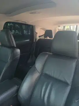 Di jual mobil pribadi Honda crv