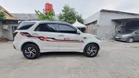 DAIHATSU TERIOS R COSTOME MATIK 2016 PUTIH ISTIMEWA GARANSI DP 15/3.5