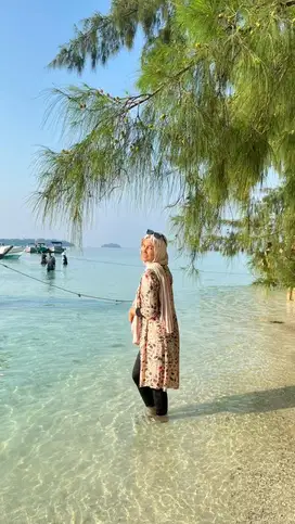 OUTER PANTAI PINK
