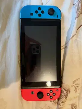 DIJUAL CEPAT! - NINTENDO SWITCH V2 2020 NEON, LIKE NEW, NEGO TIL DEAL