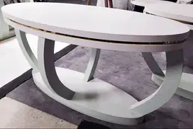 Meja Tamu Oval dengan desain minimalis