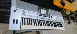 Keyboard yamaha psr s910