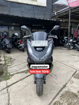Honda pcx abs 160 th 2024 KM RENDAH 10RB