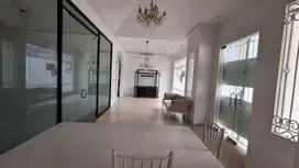 Disewakan Gedung 3,5lt di Gandaria Kby. Baru, Jaksel