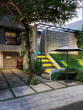 Z28 Rumah Cantik Model Bali Senopati Kebayoran Baru Jakarta Selatan