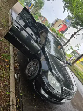 Mobil camry 2005