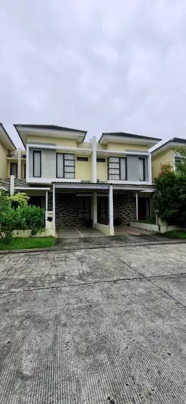 Dijual cepat Cluster Arana  Harapan indah bekasi  siap huni sudah