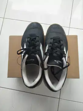 Jual Sepatu Futsal Diadora