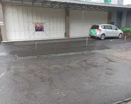 Gudang pinggir jalan curug wetan