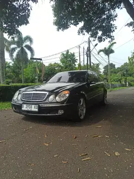 Mercedes Benz E260 2004