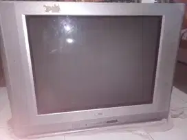 Televisi jadul model kotak