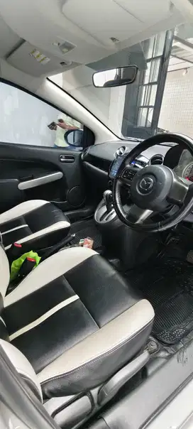 Mazda 2 2013 Bensin