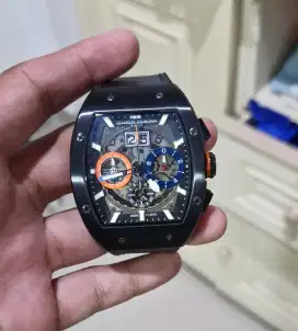 Jam tangan pria Charles Jourdan
