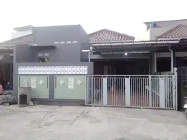 DISEWAKAN RUMAH (KELUARGA/OFFICE)
