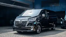 Toyota GranAce 2.8 Premium WALD x Baze Custom Partition