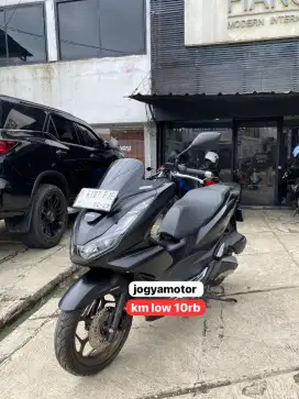 Pcx 160 abs th 2024 KM 10RB SIAP PAKAI