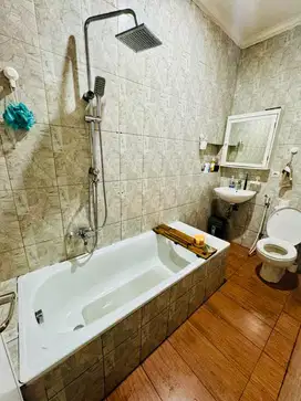 Rumah minimalis di Graha raya bintaro