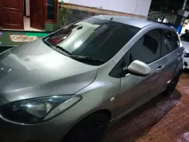 Mazda 2 2012 Bensin