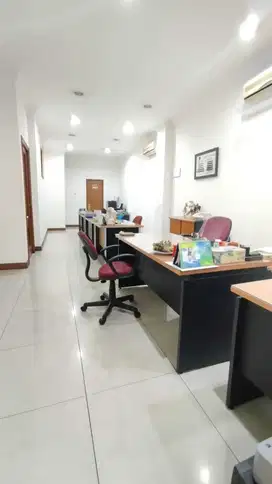 Ruko dijual strategis di Cideng Jakarta Pusat, 106 m2