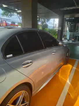 Mercedes-Benz C300 2023 Bensin