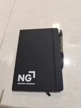 Buku Catatan + Pena – Edisi Khusus Northrop Grumman