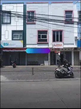 Dijual & Disewakan Ruko Strategis 3 Lantai Sholeh Iskandar Kota Bogor