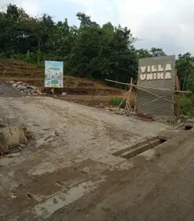Rumah ekonomis view apik di tinjomoyo